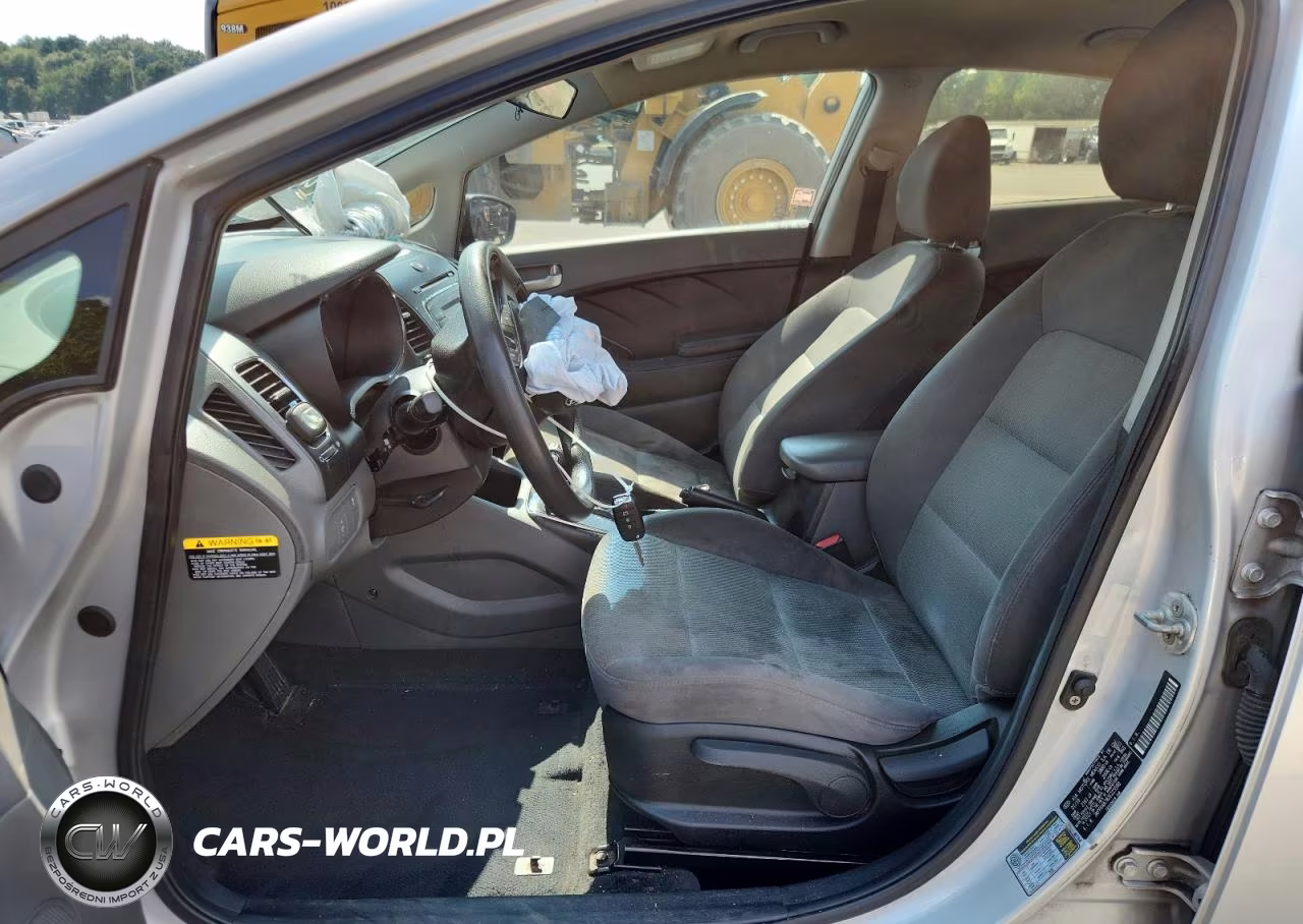 2018 Kia Forte Lx VIN:3KPFK4A78JE225590 - 7