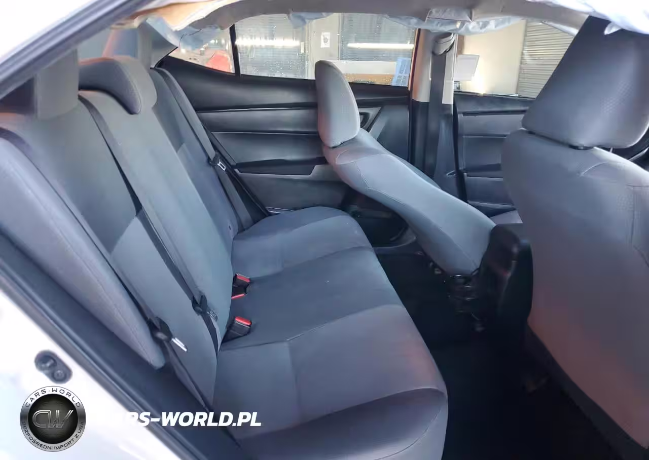 2017 Toyota Corolla L VIN:5YFBURHE6HP663446 - 10