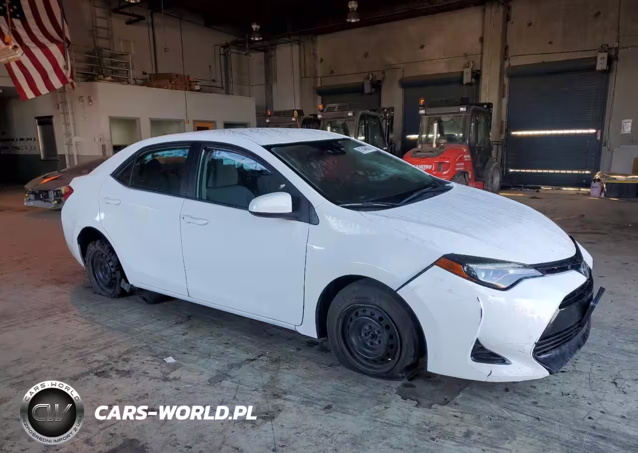 2017 Toyota Corolla L VIN:5YFBURHE6HP663446 - 4