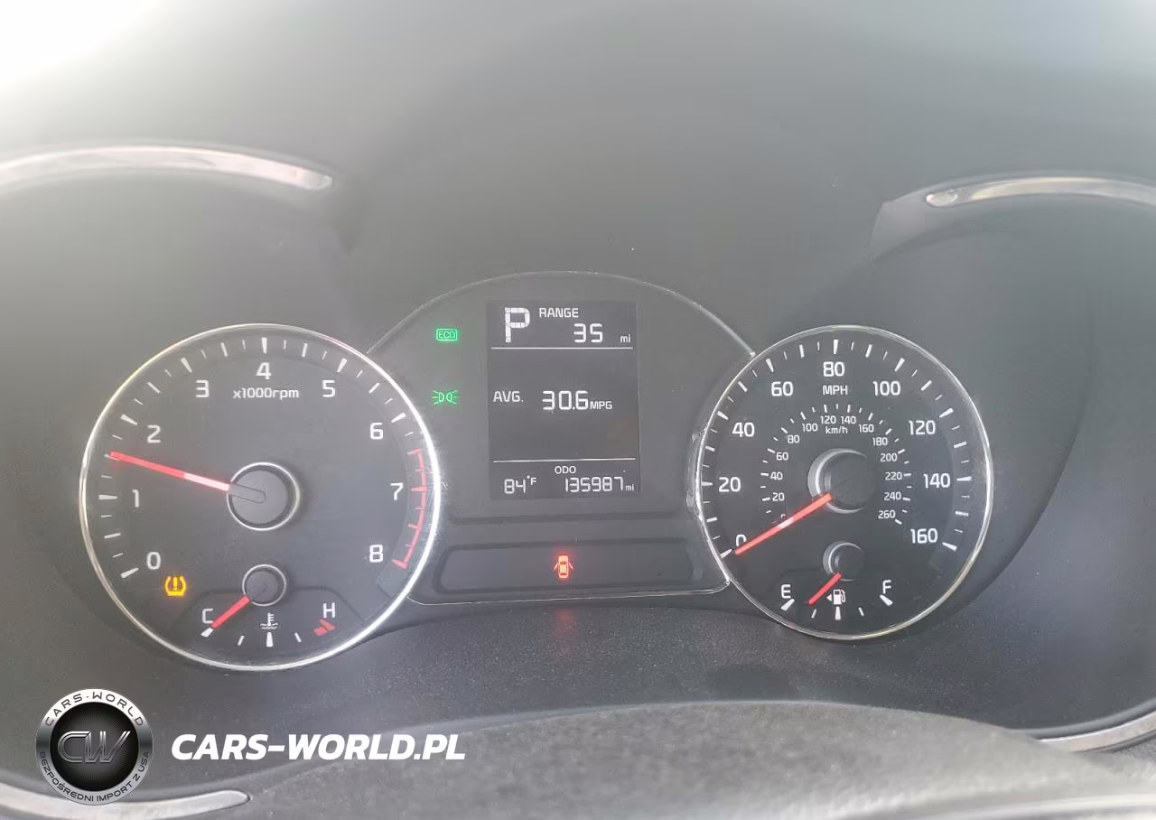 2018 Kia Forte Lx VIN:3KPFK4A77JE236791 - 9