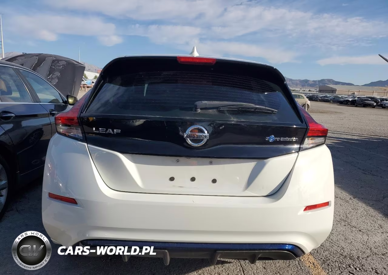2018 Nissan Leaf S VIN:1N4AZ1CP1JC301360 - 6
