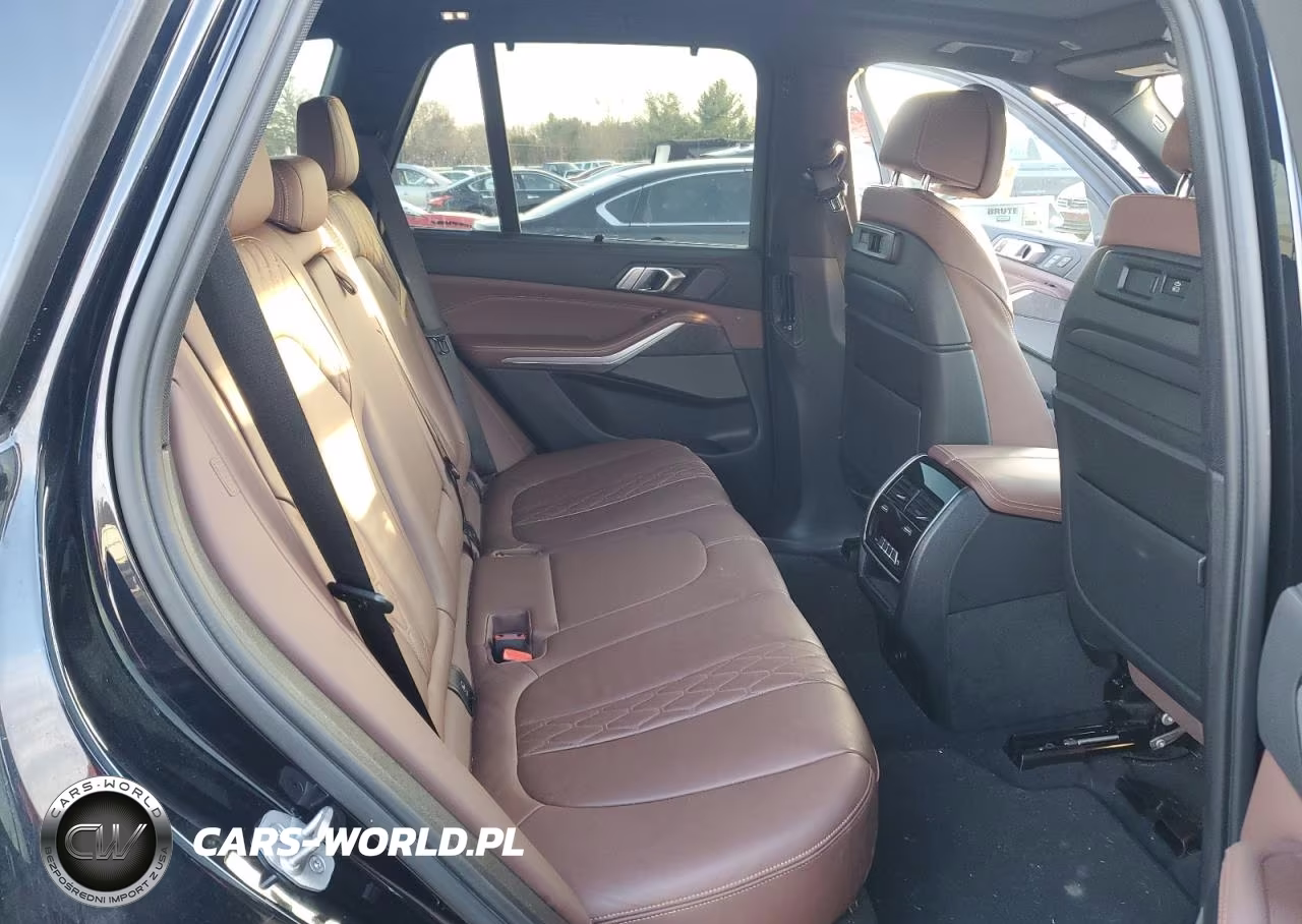 2023 BMW X5 xDrive45E VIN:5UXTA6C03P9N95925 - 11