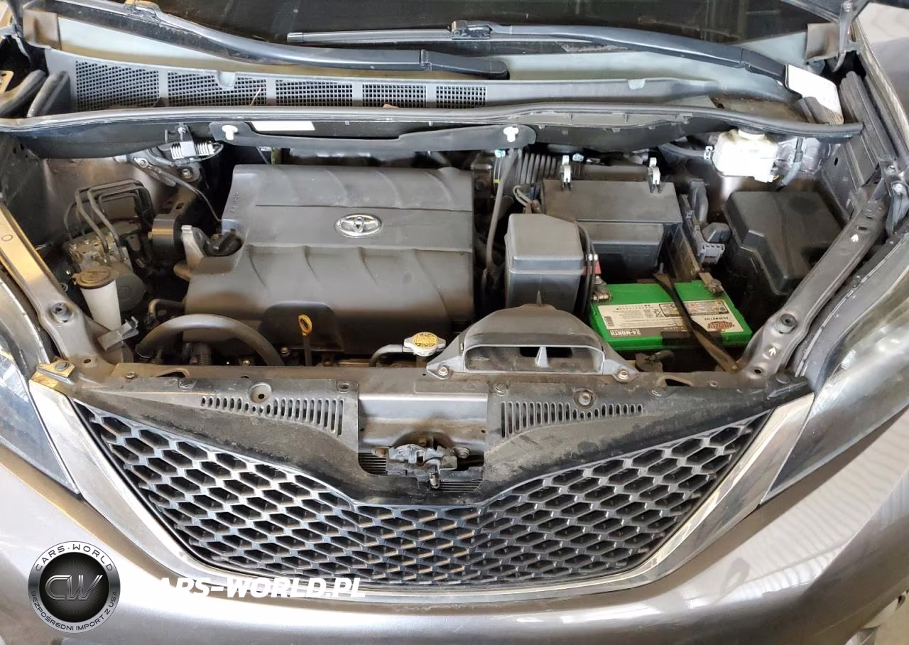 2014 Toyota Sienna Sport VIN:5TDXK3DC8ES442804 - 12