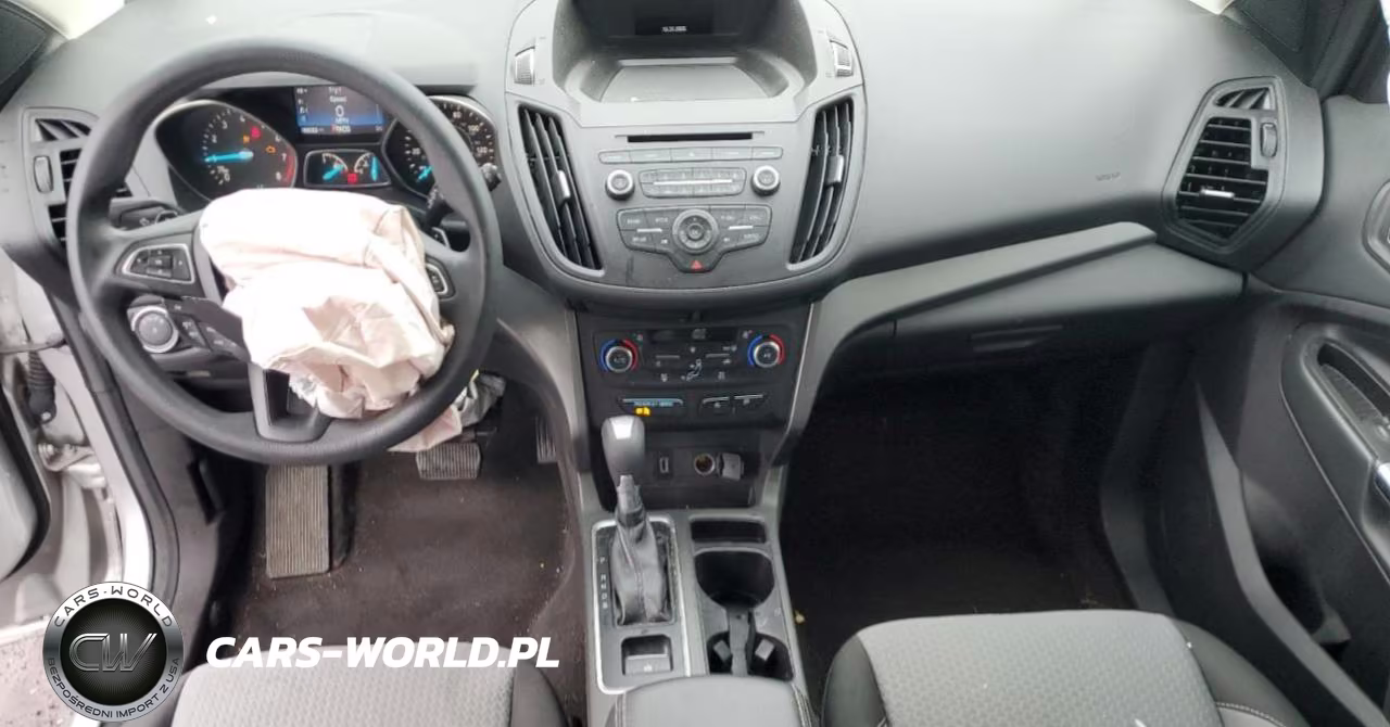2017 Ford Escape Se VIN:1FMCU0GD7HUD58223 - 8