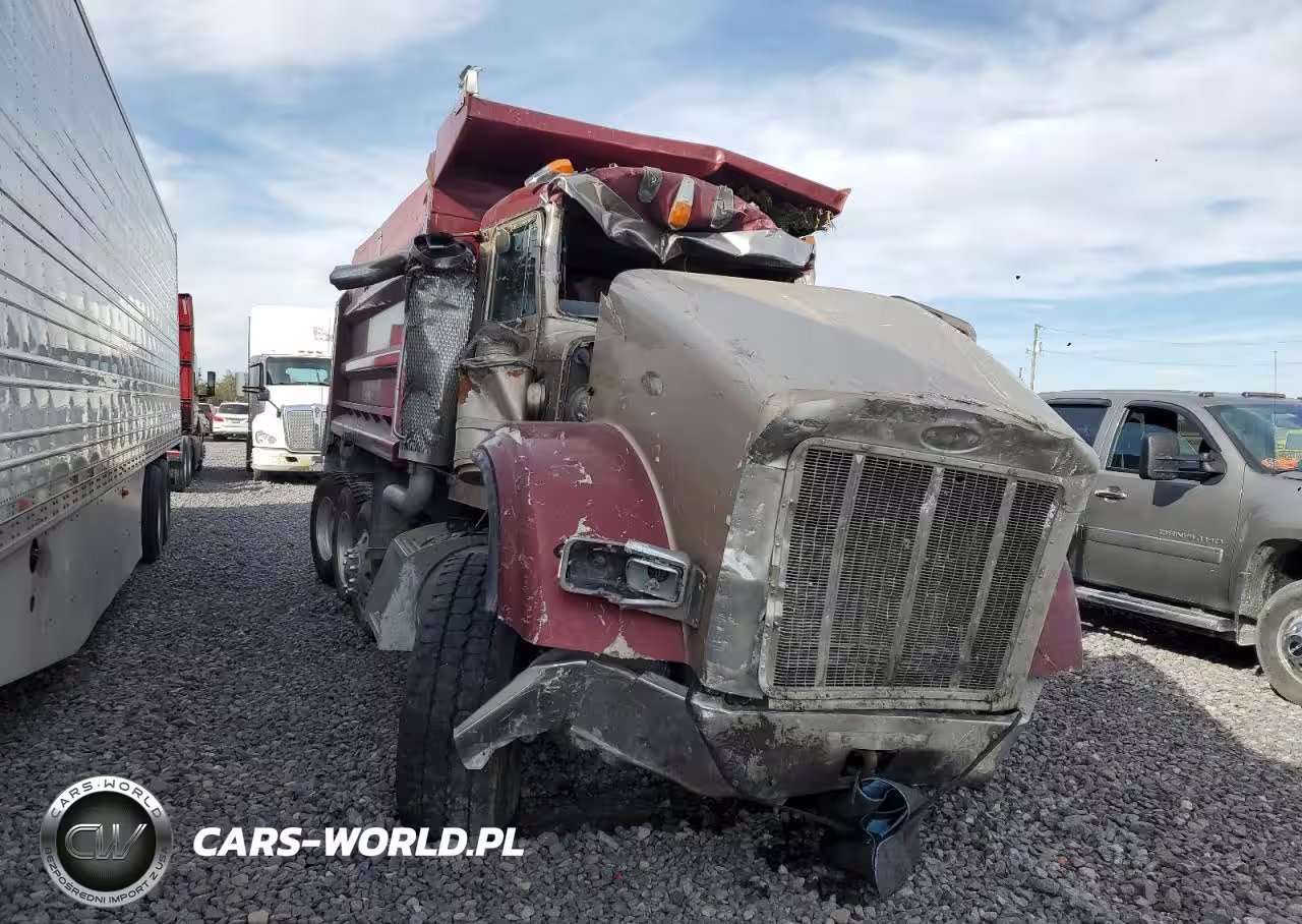 2005 Peterbilt 378 Dump Truck