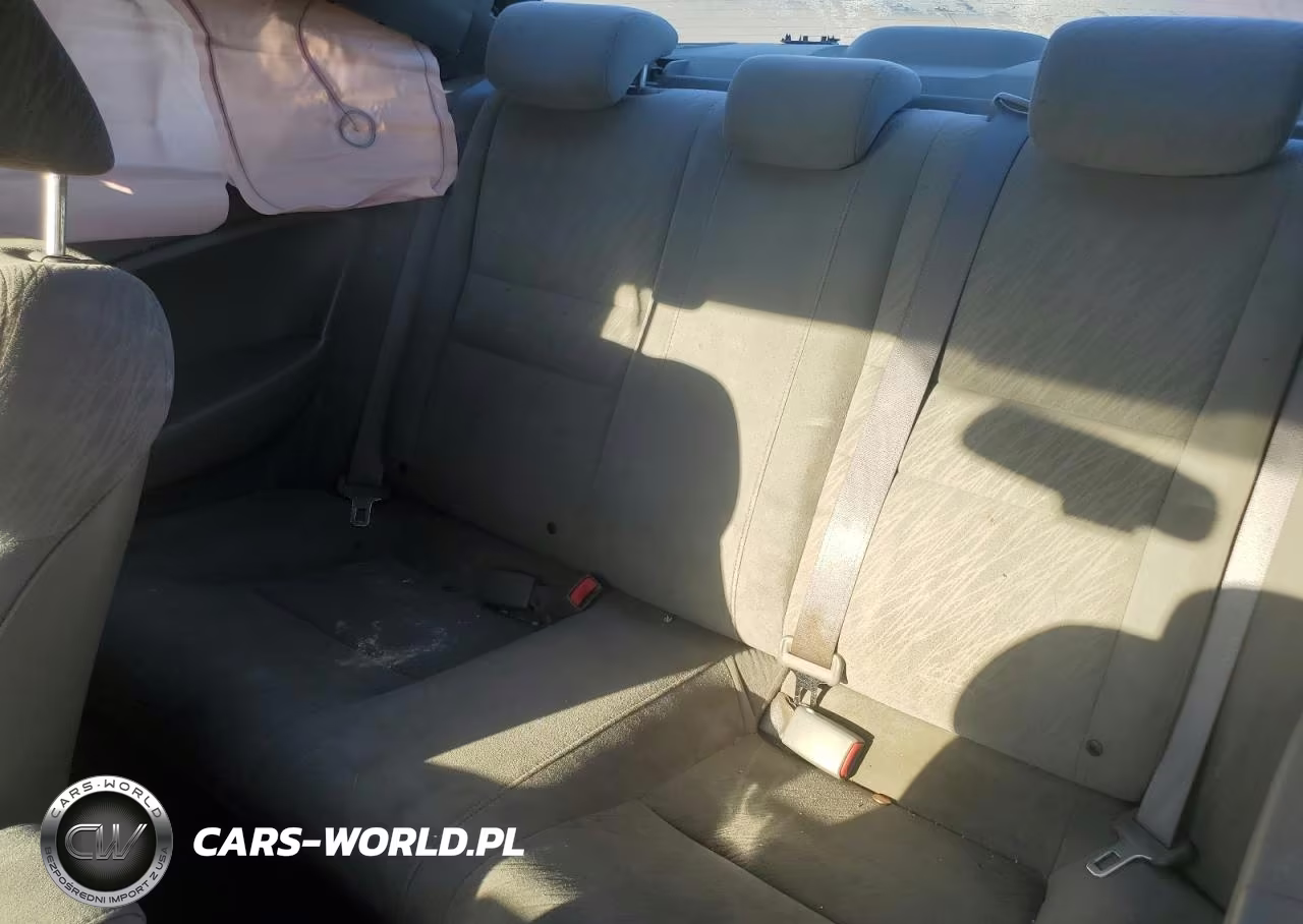 2007 Honda Civic Lx VIN:2HGFG11667H542886 - 9