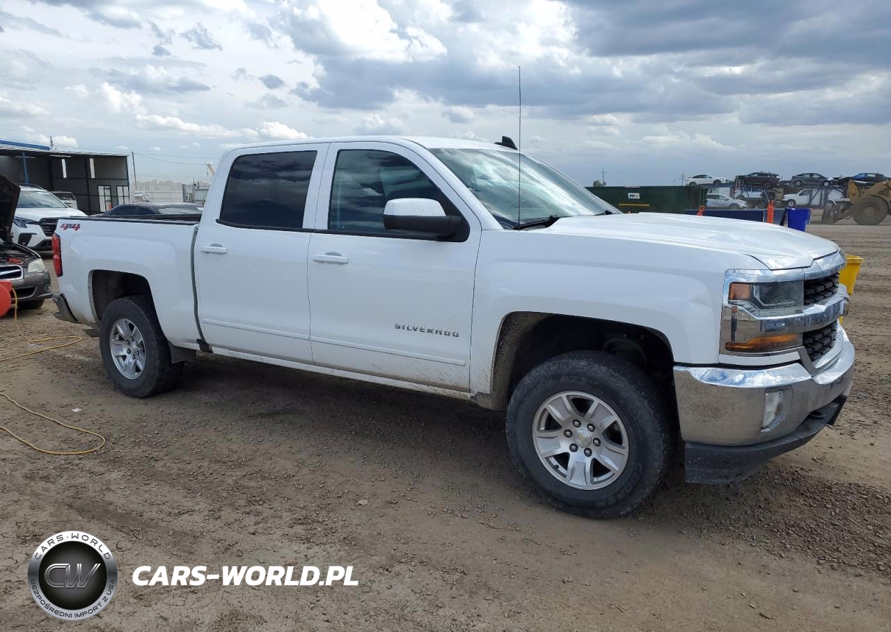 2018 Chev Silverado K1500 Lt VIN:3GCUKREC9JG149586 - 4