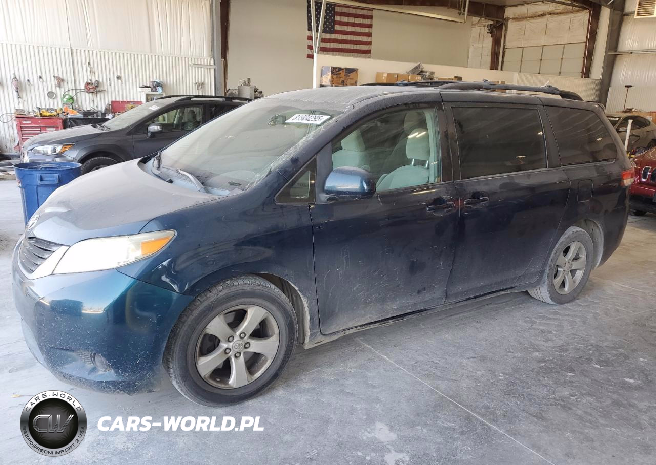 2011 Toyota Sienna Le