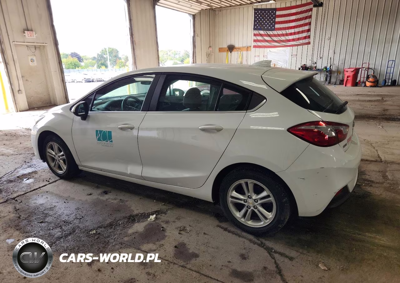 2018 Chevrolet Cruze Lt VIN:3G1BE6SMXJS653158 - 2