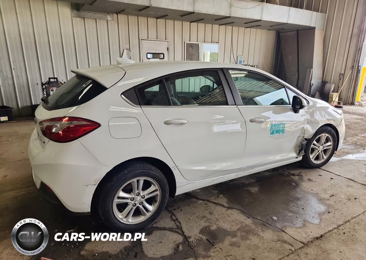 2018 Chevrolet Cruze Lt VIN:3G1BE6SMXJS653158 - 3