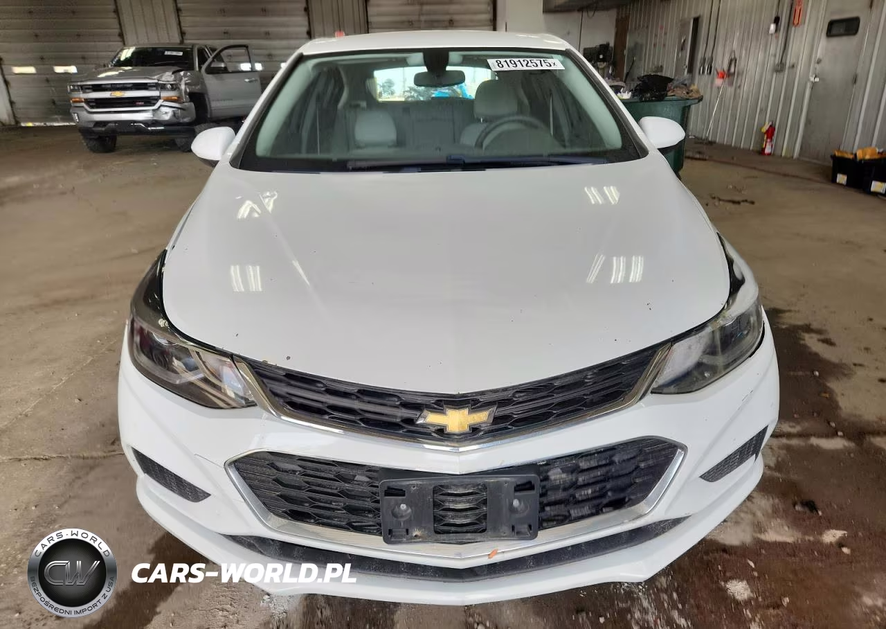 2018 Chevrolet Cruze Lt VIN:3G1BE6SMXJS653158 - 5