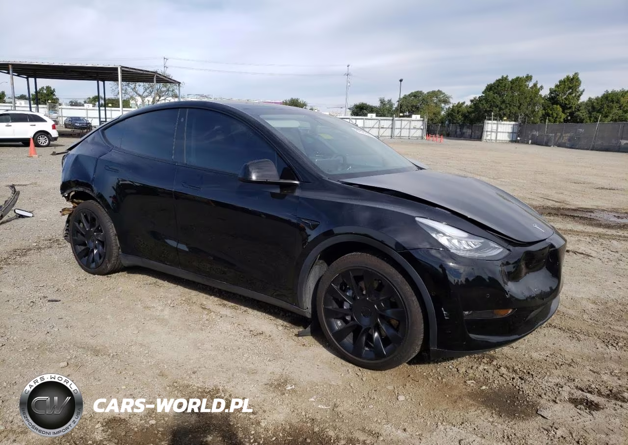 TESLA MODEL Y VIN:5YJYGAEE9MF137910 - 4