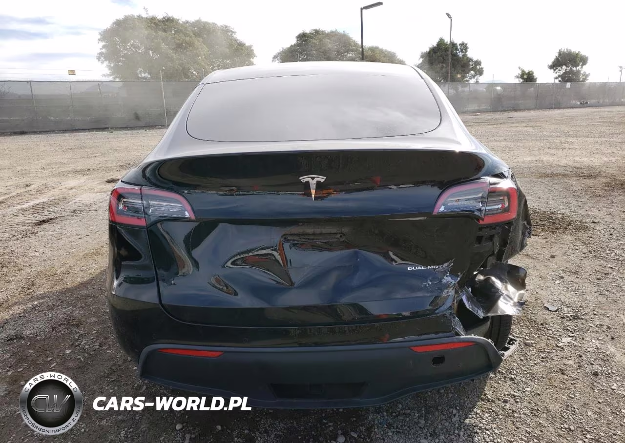 TESLA MODEL Y VIN:5YJYGAEE9MF137910 - 6