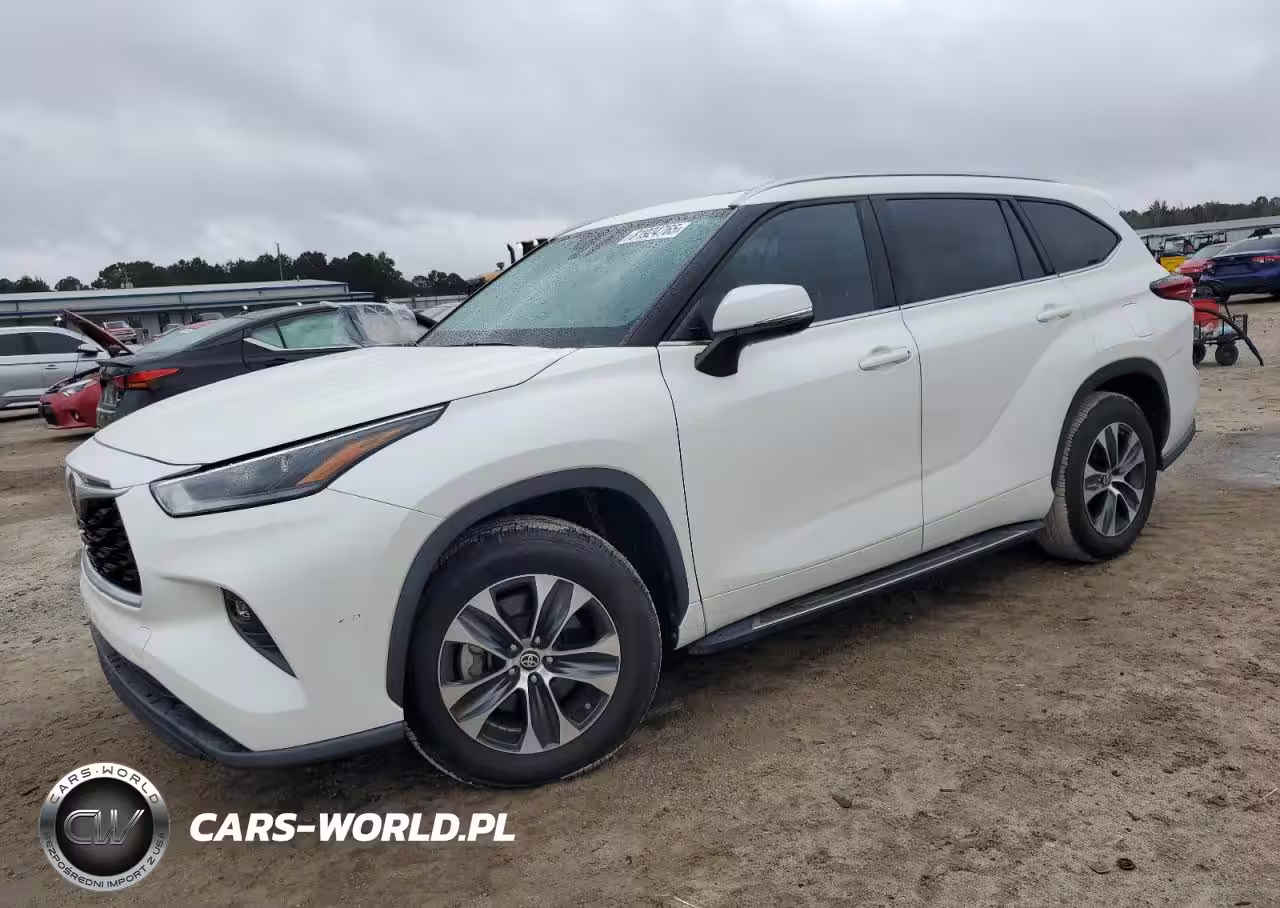 2021 Toyota Highlander Xle
