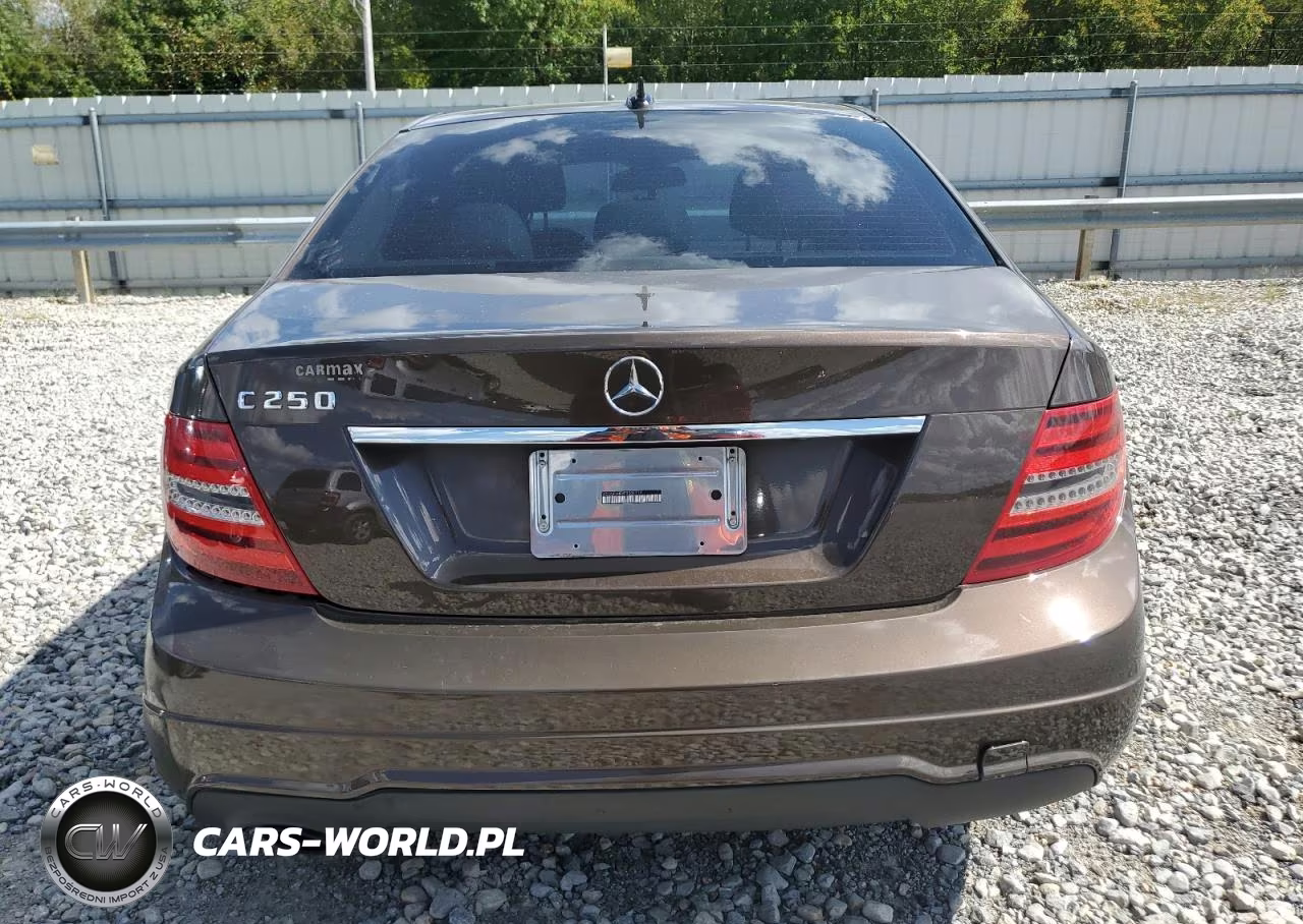 2014 Mercedes-Benz C 250 VIN:WDDGF4HBXER309719 - 6