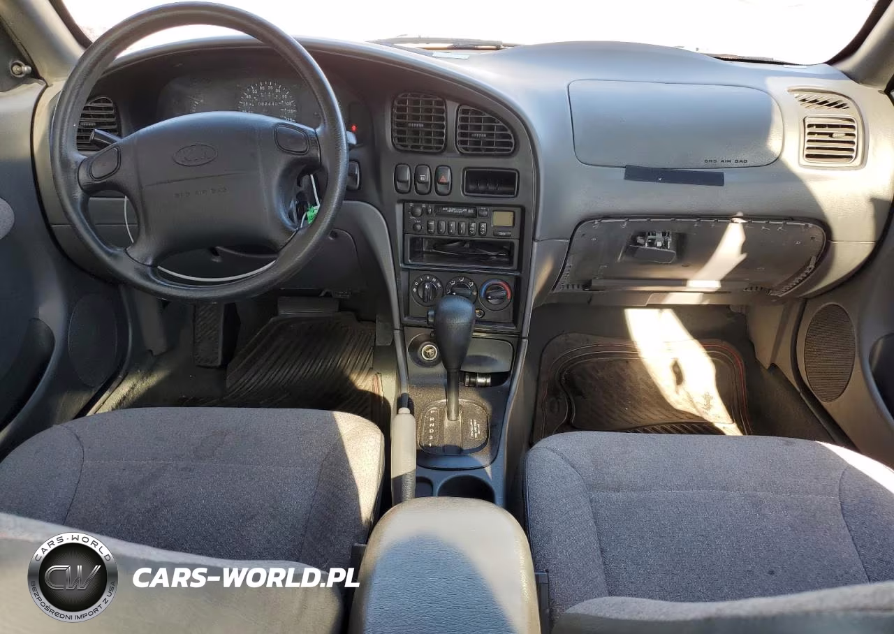1999 Kia Sephia Base VIN:KNAFB121XX5791664 - 8