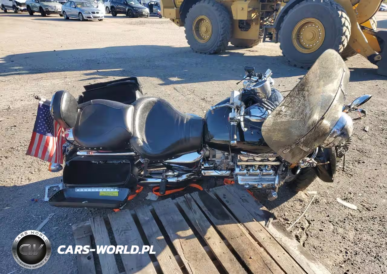 1999 Honda Gl1500 C-2