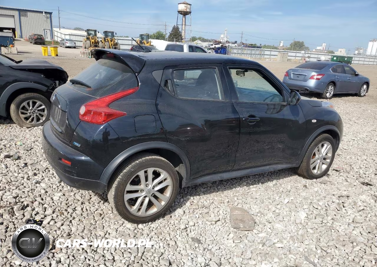 2014 Nissan Juke S VIN:JN8AF5MR5ET358651 - 3