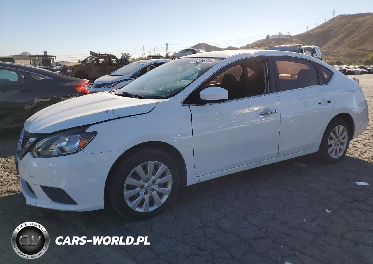 2016 Nissan Sentra S – zdjęcie 1 z 12