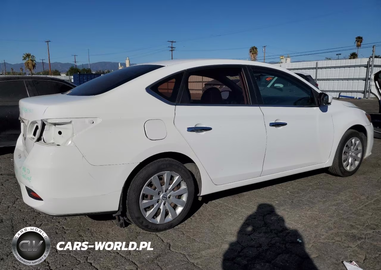 2016 Nissan Sentra S VIN:3N1AB7AP2GY241421 - 3