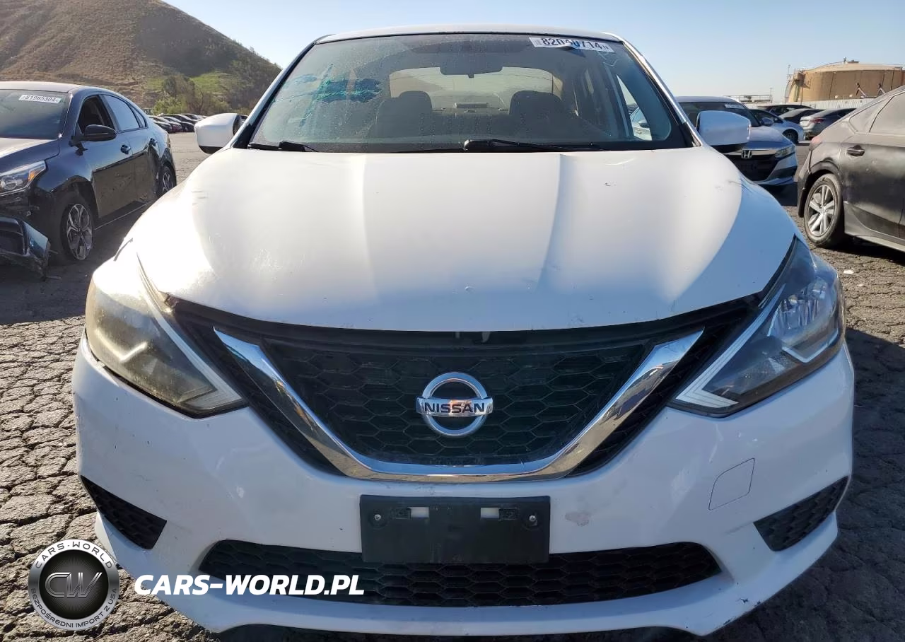 2016 Nissan Sentra S VIN:3N1AB7AP2GY241421 - 5