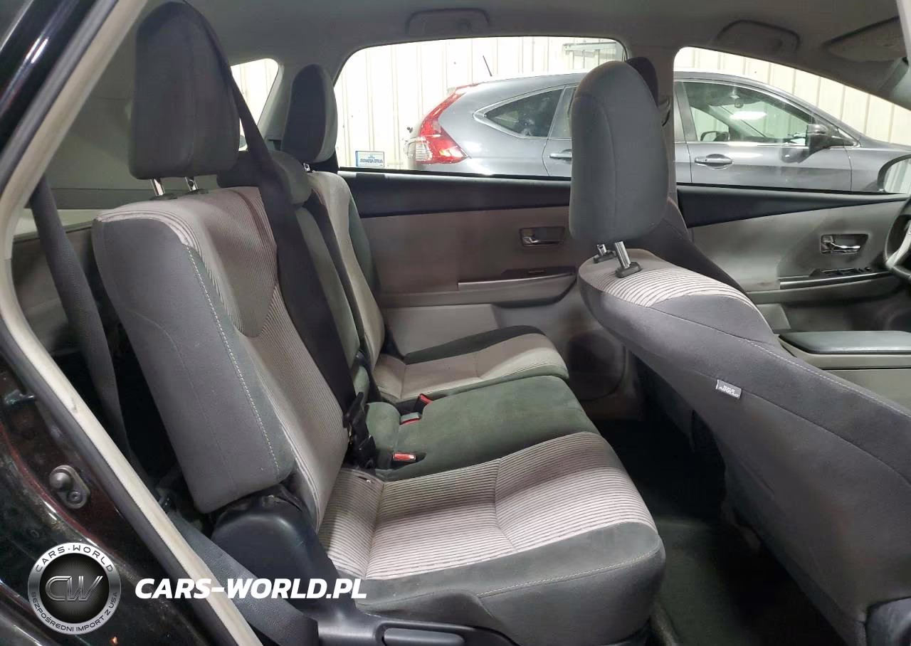 2015 Toyota Prius V Three VIN:JTDZN3EU3FJ028366 - 11