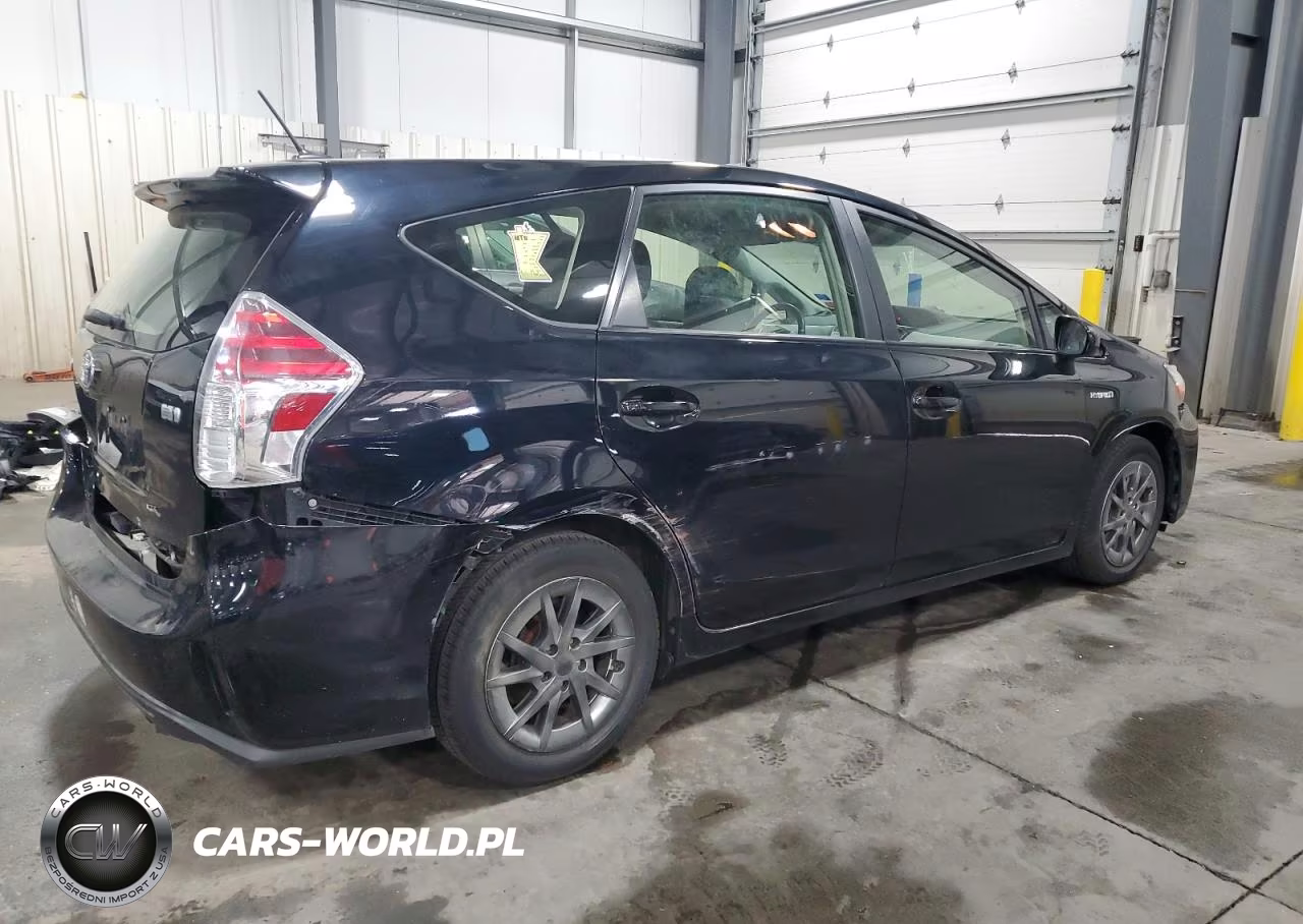 2015 Toyota Prius V Three VIN:JTDZN3EU3FJ028366 - 3