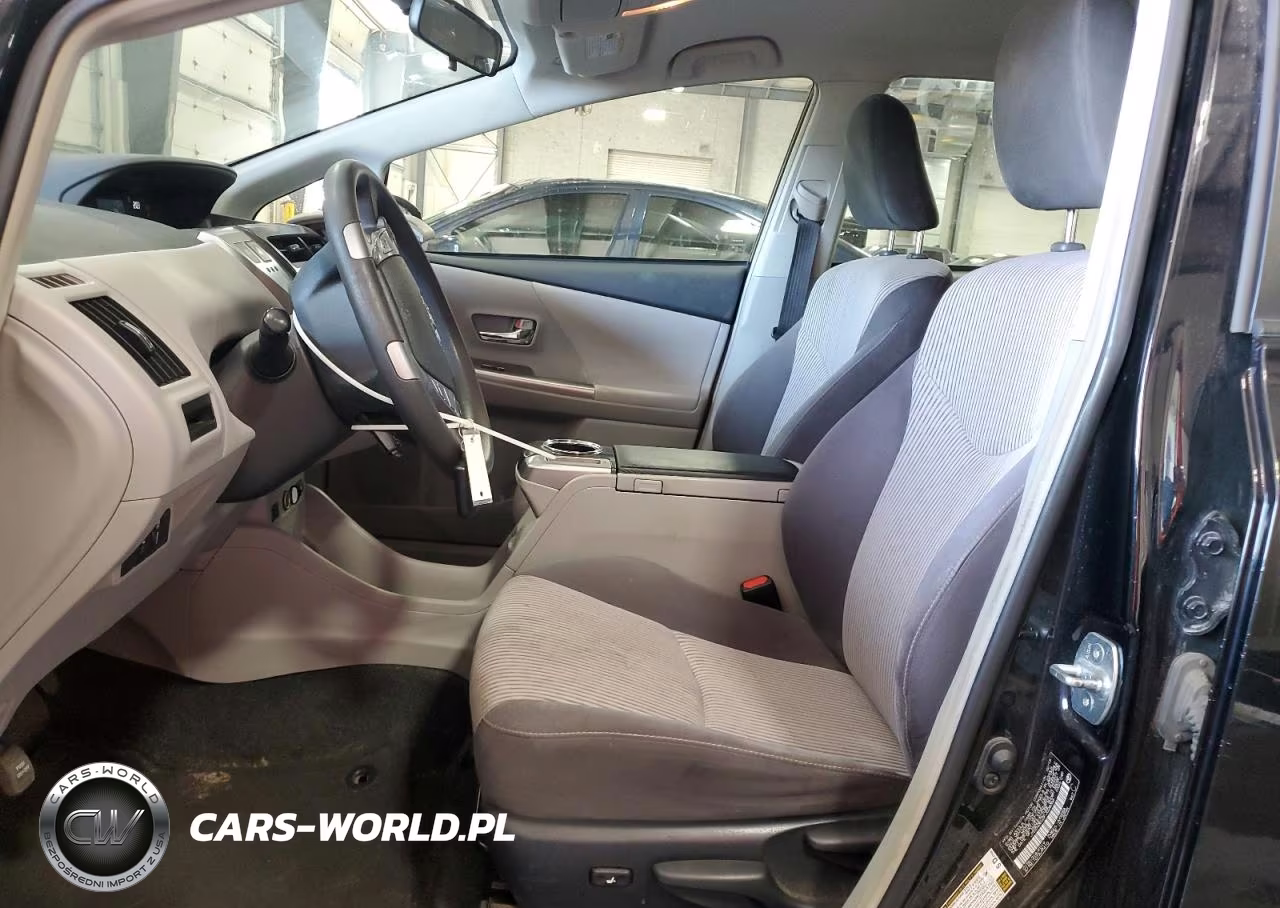 2015 Toyota Prius V Three VIN:JTDZN3EU3FJ028366 - 7