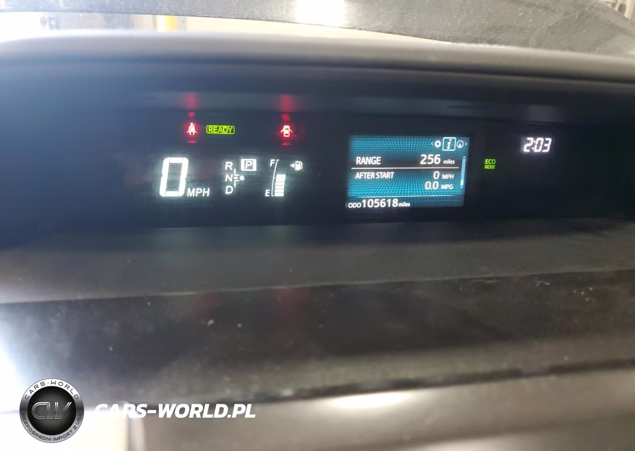 2015 Toyota Prius V Three VIN:JTDZN3EU3FJ028366 - 9