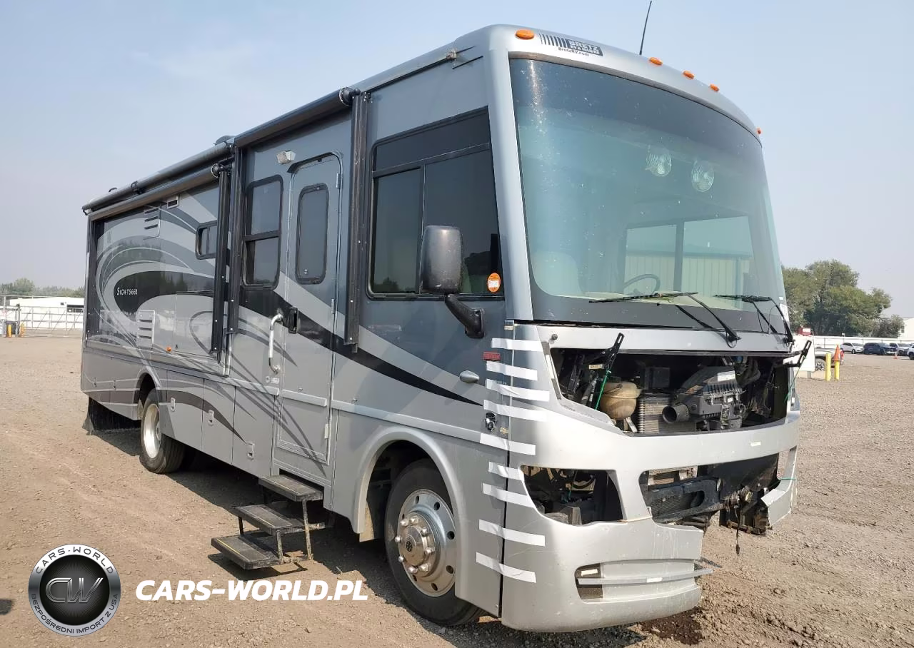 2013 Winnibago Recreational Vehicle (Rv)