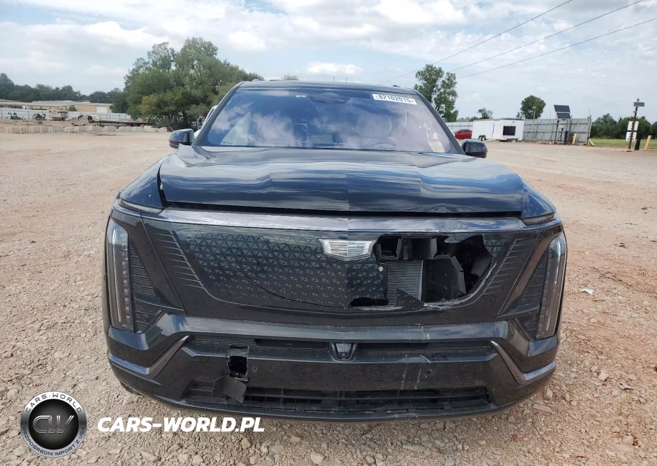 2026 Cadillac Vistiq Sport VIN:1GYC3NML3TZ700840 - 5