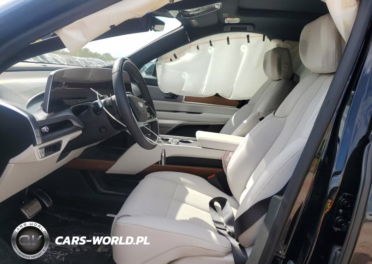 2026 Cadillac Vistiq Sport VIN:1GYC3NML3TZ700840 - 7