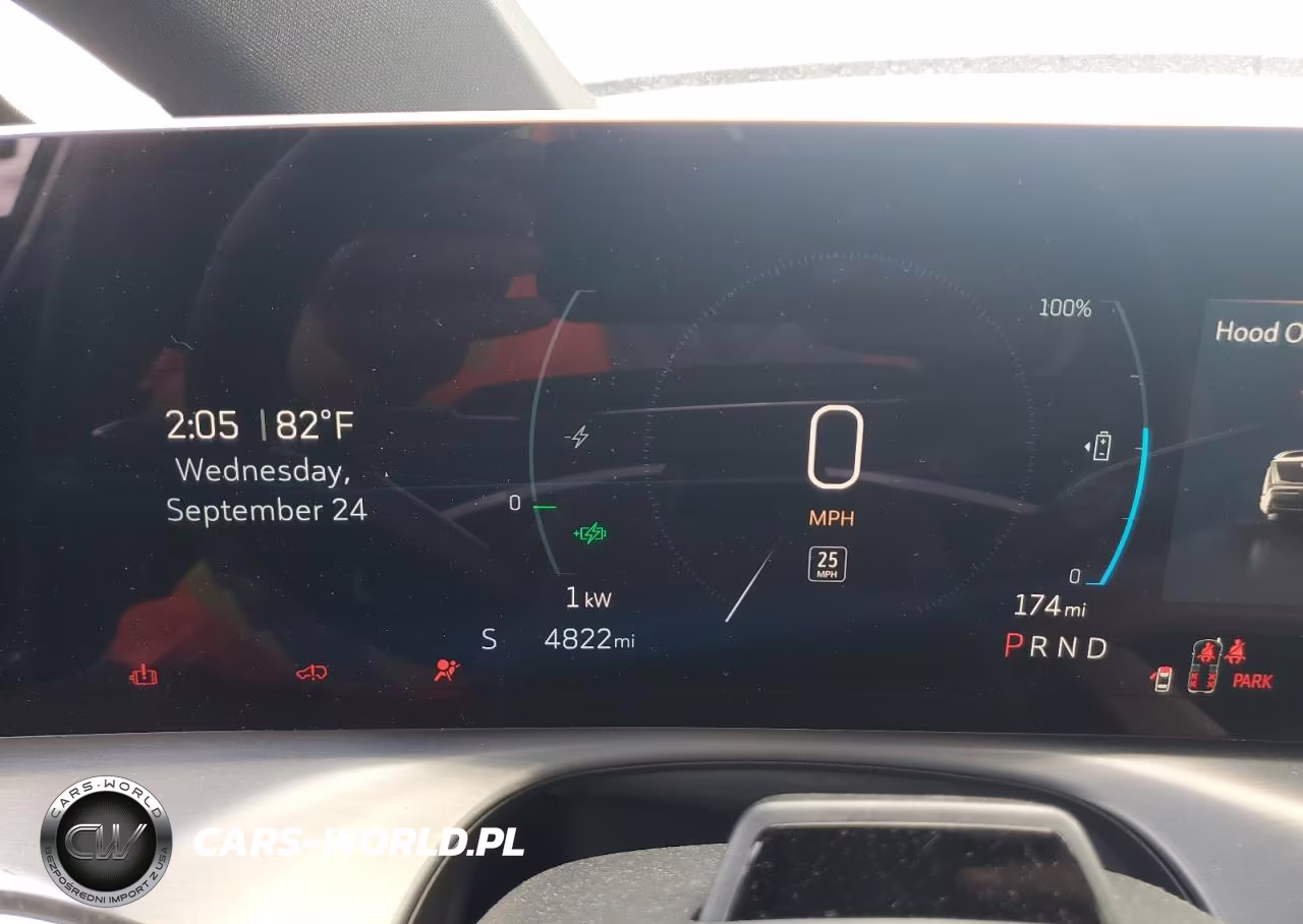 2026 Cadillac Vistiq Sport VIN:1GYC3NML3TZ700840 - 9