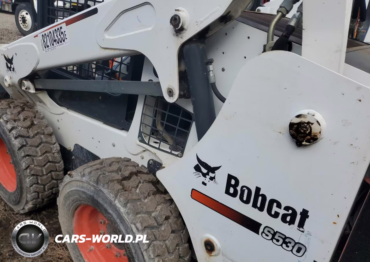 2015 Bobcat S530 Skid Steer Loader VIN:82104335 - 10
