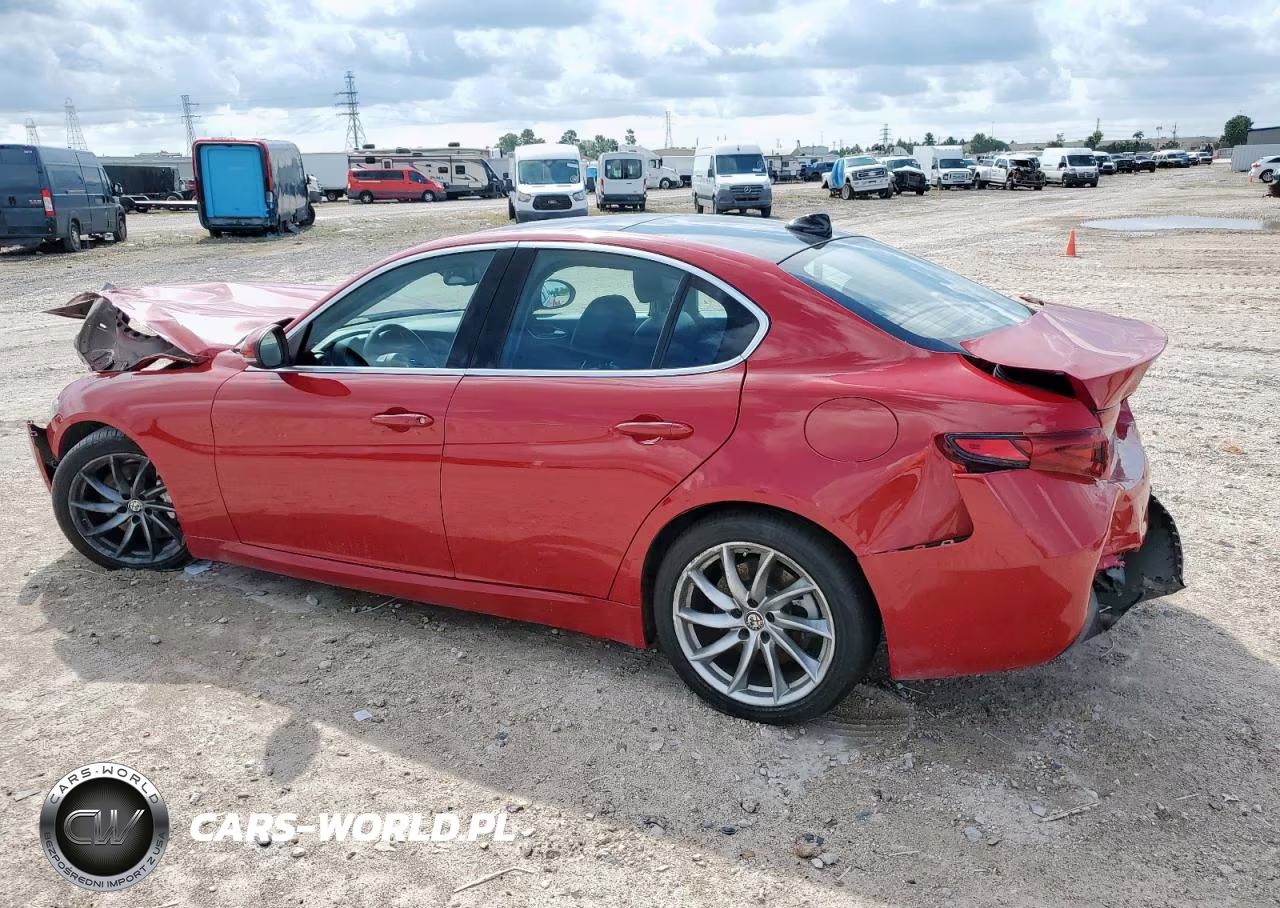 2017 Alfa Romeo Giulia VIN:ZARFAEBNXH7552059 - 2