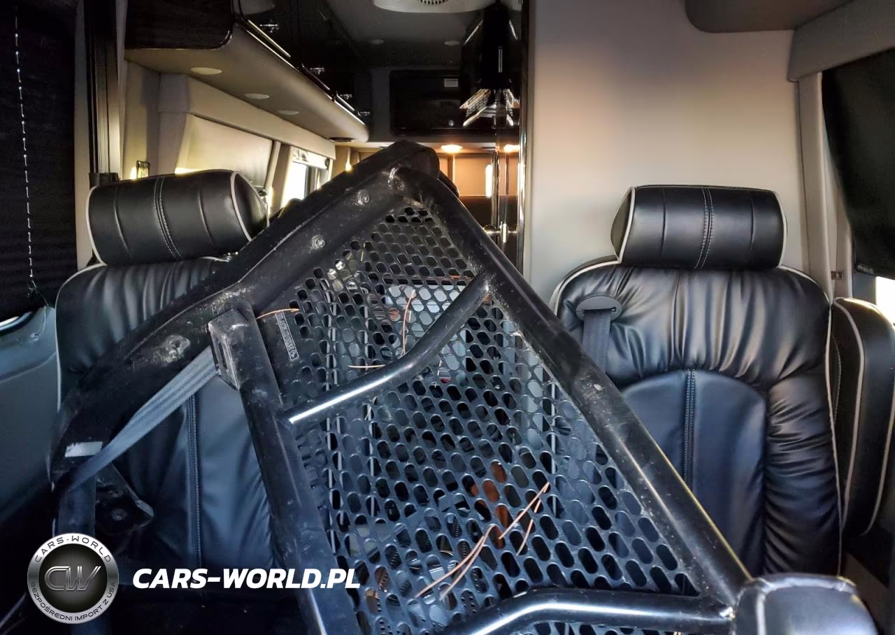 2018 Mercedes-Benz Sprinter 3500 VIN:WDAPF4CCXJP646555 - 10