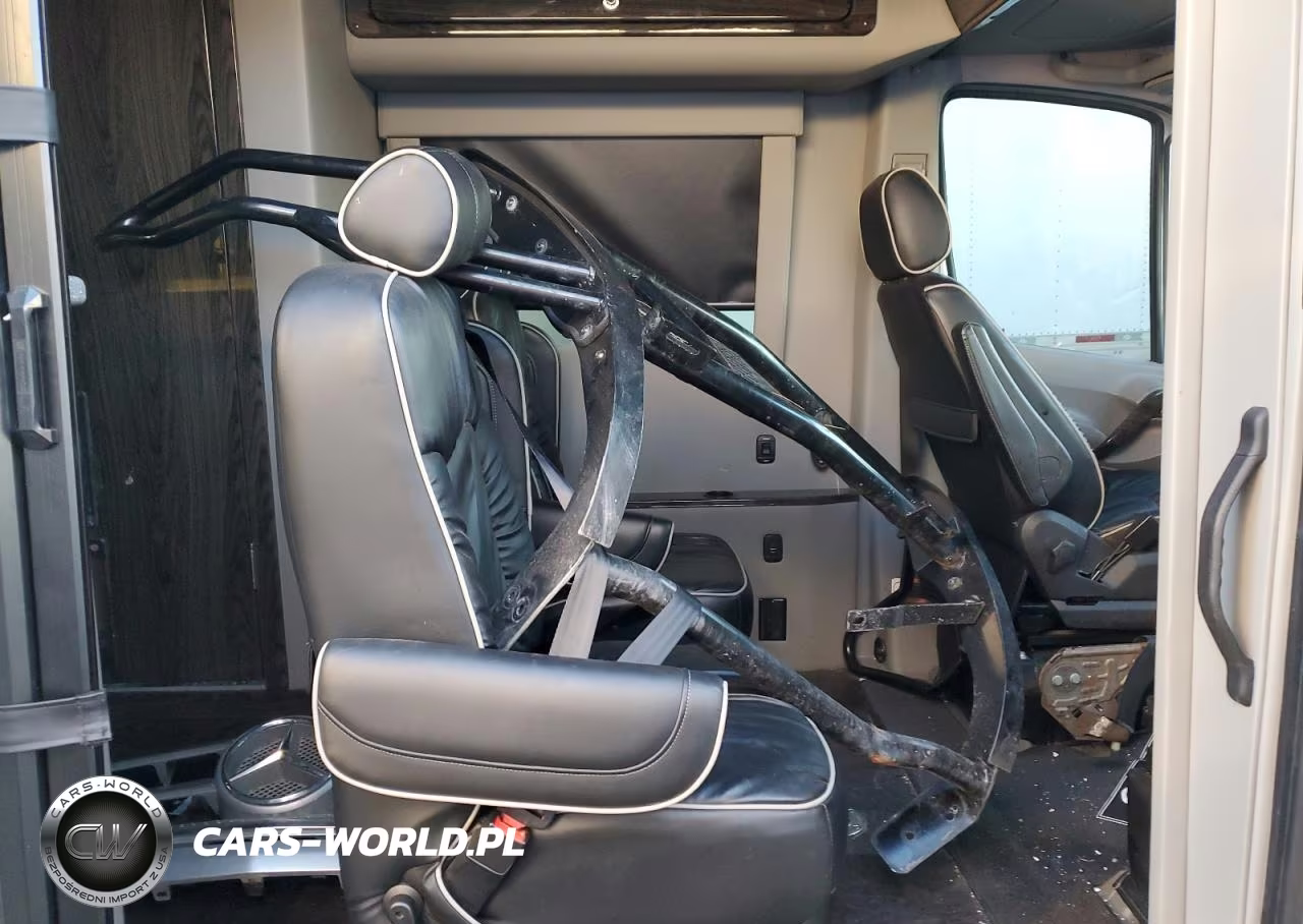 2018 Mercedes-Benz Sprinter 3500 VIN:WDAPF4CCXJP646555 - 11