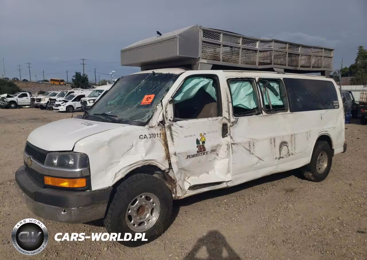 2016 Chevrolet Express G3500 Lt