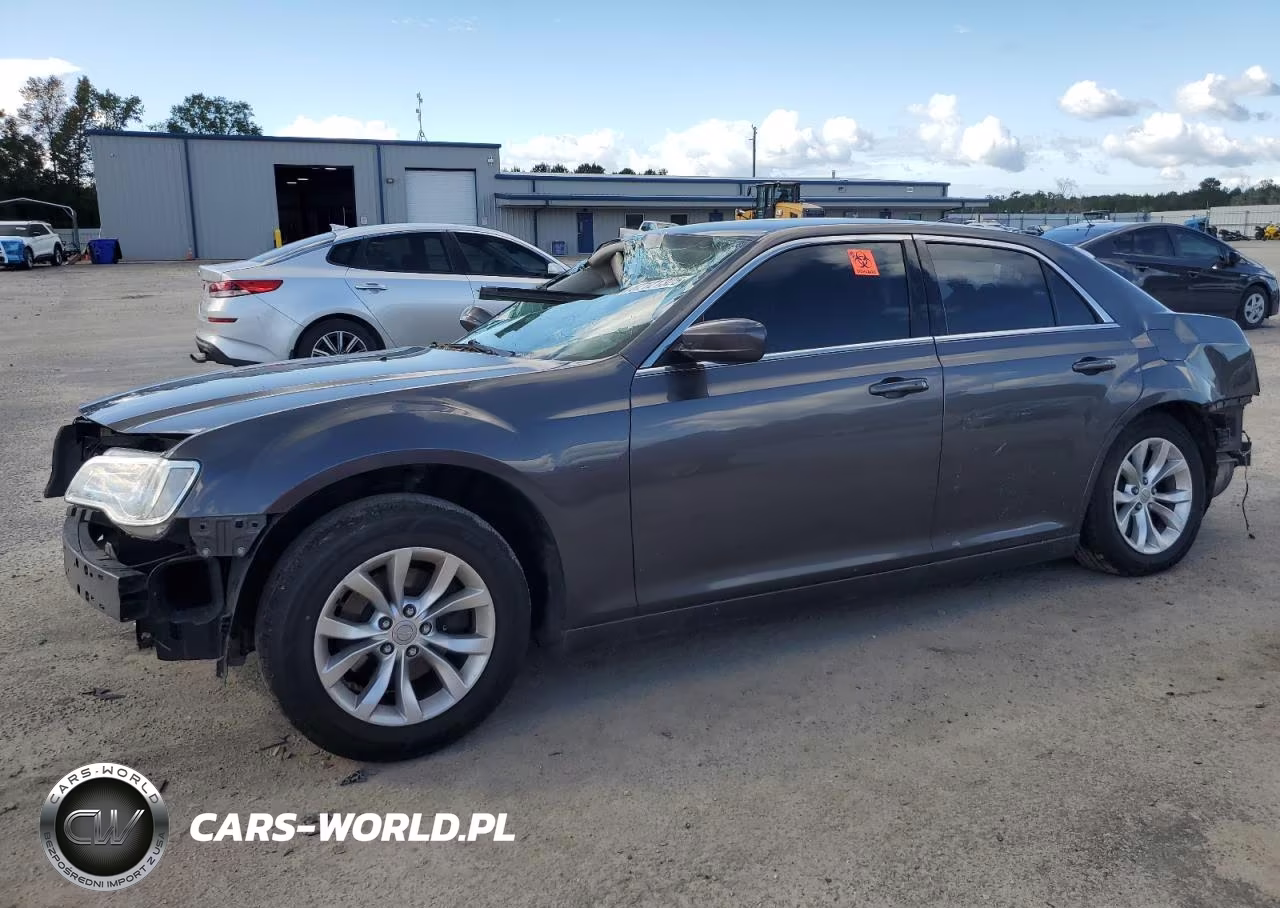2016 Chrysler 300 Limited