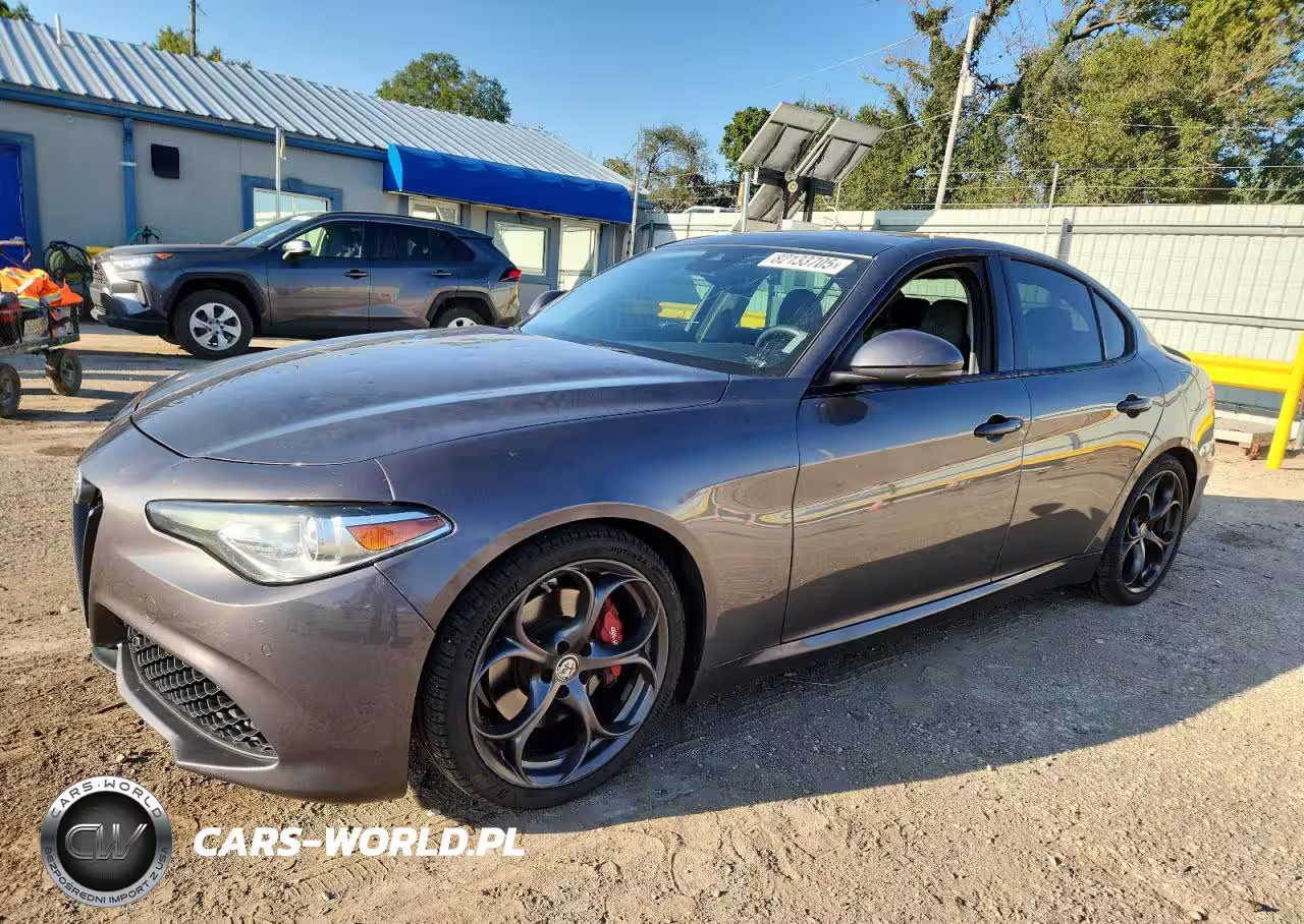 2017 Alfa Romeo Giulia Ti