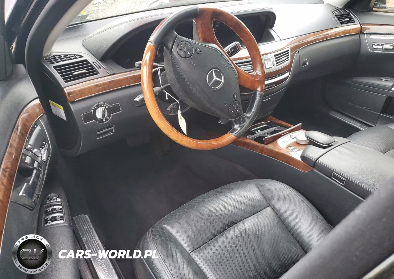 2010 Mercedes-Benz S 400 VIN:WDDNG9FB0AA300590 - 8