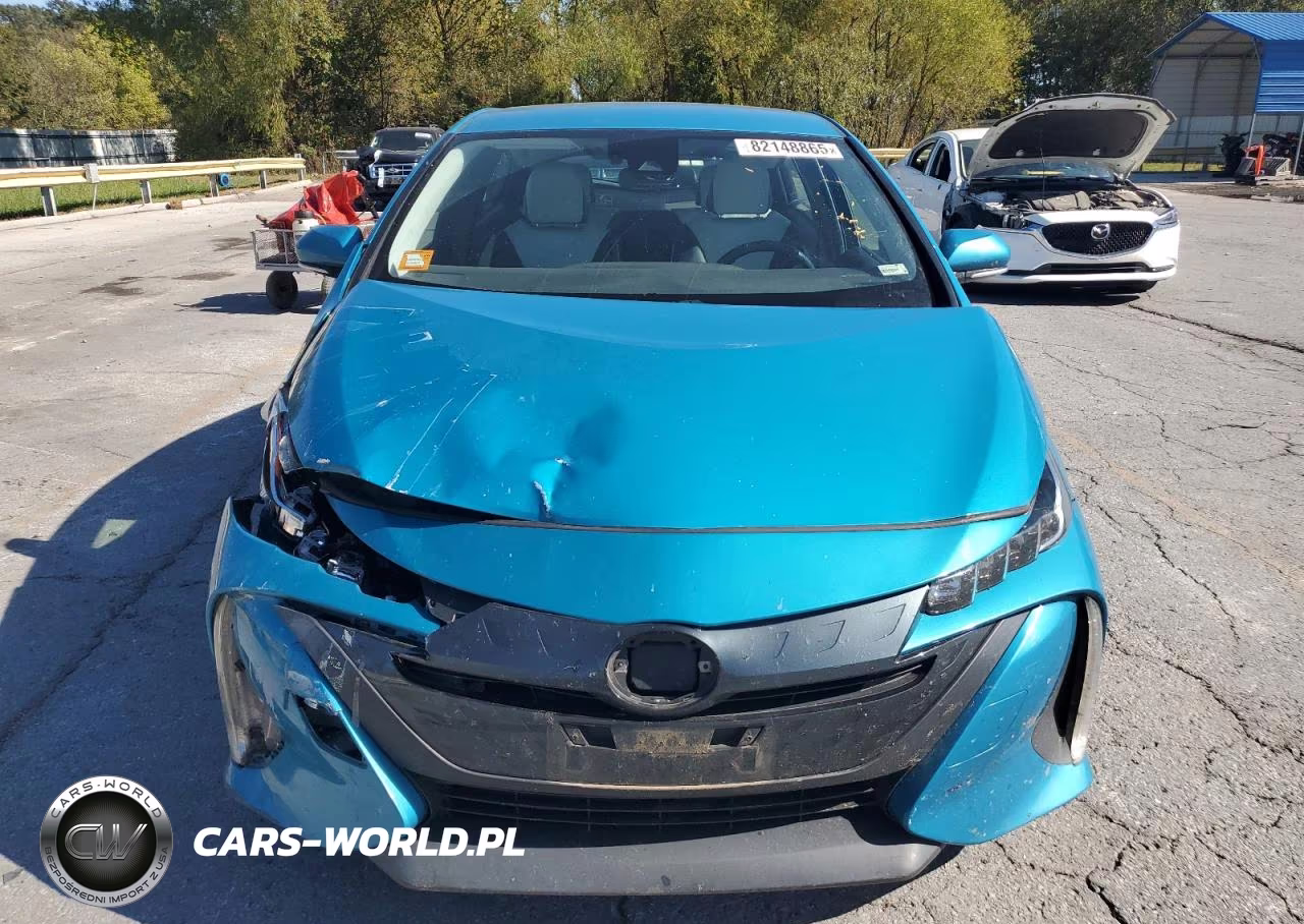 2018 Toyota Prius Prime VIN:JTDKARFP4J3076139 - 5