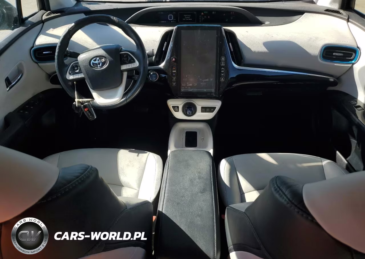 2018 Toyota Prius Prime VIN:JTDKARFP4J3076139 - 8