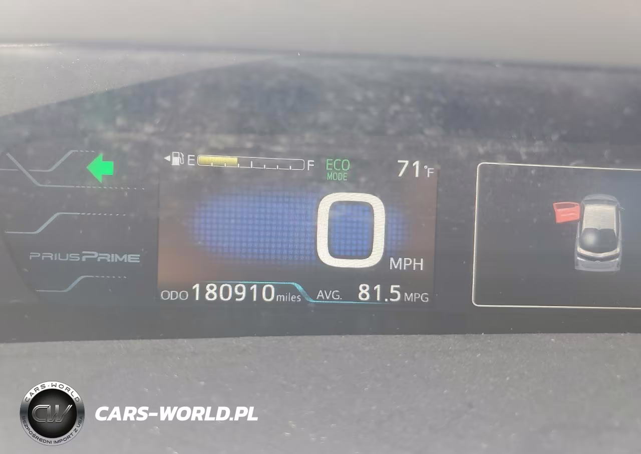 2018 Toyota Prius Prime VIN:JTDKARFP4J3076139 - 9