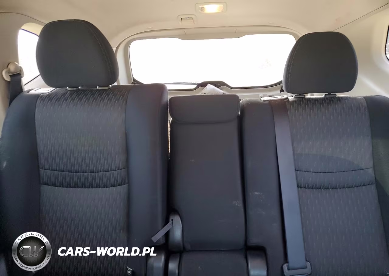 2017 Nissan Rogue S VIN:JN8AT2MT1HW134606 - 10