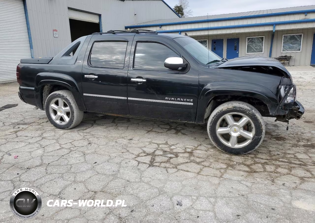2011 Chevrolet Avalanche Ltz VIN:3GNTKGE35BG134818 - 4