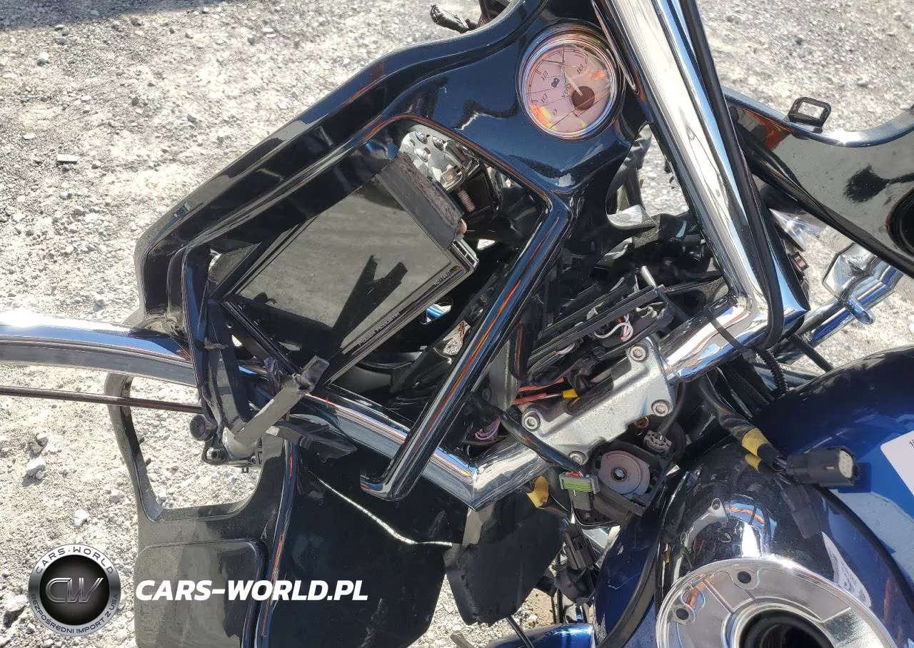 2015 Harley-Davidson Fltrxs Road Glide Special VIN:1HD1KTM15FB648349 - 7
