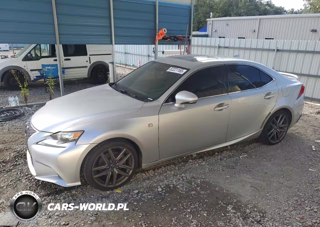 LEXUS