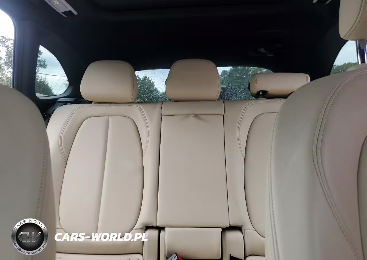 2017 BMW X1 Sdrive28I VIN:WBXHU7C30H5H32610 - 10