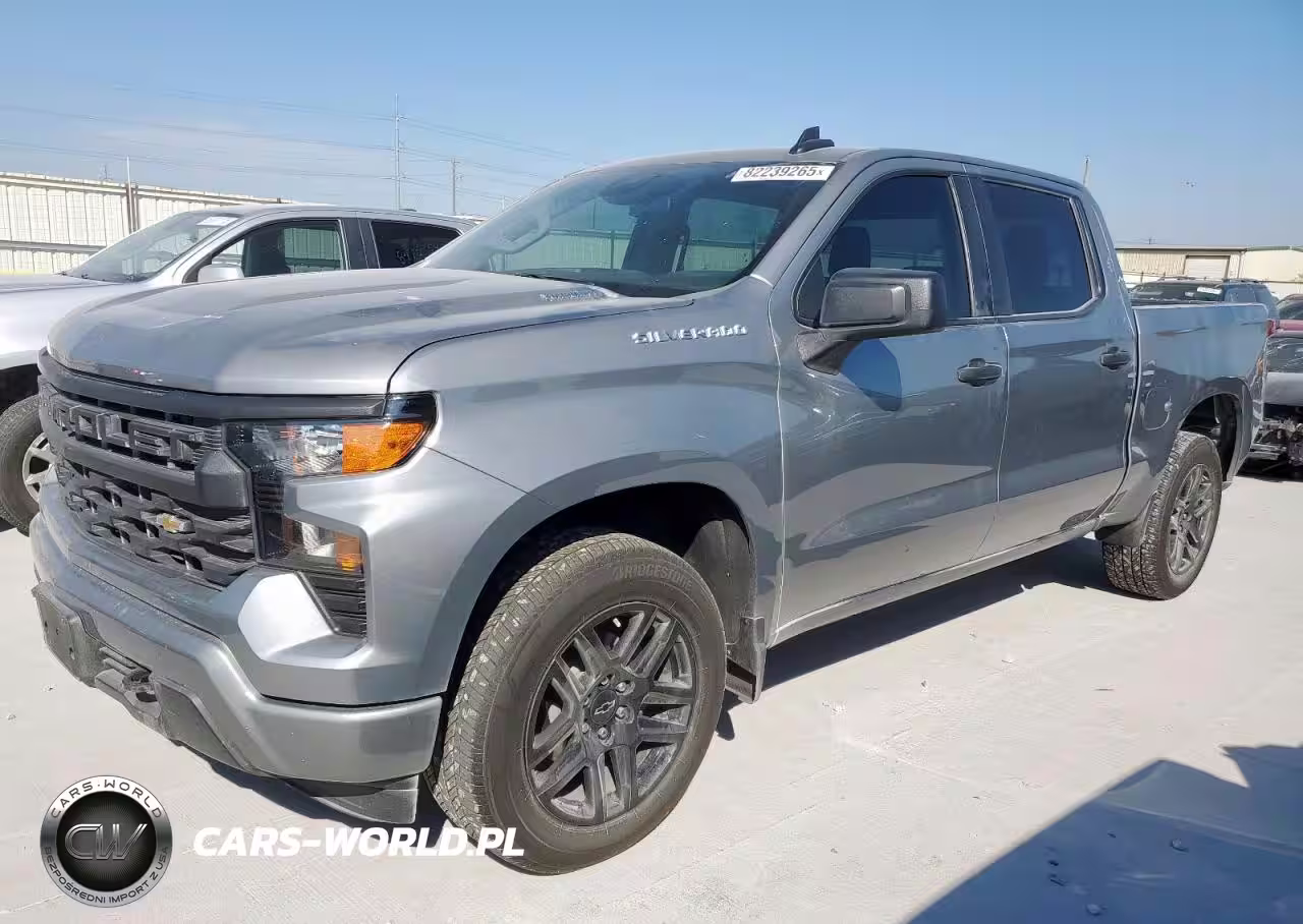 2025 Chevrolet Silverado C1500 Custom